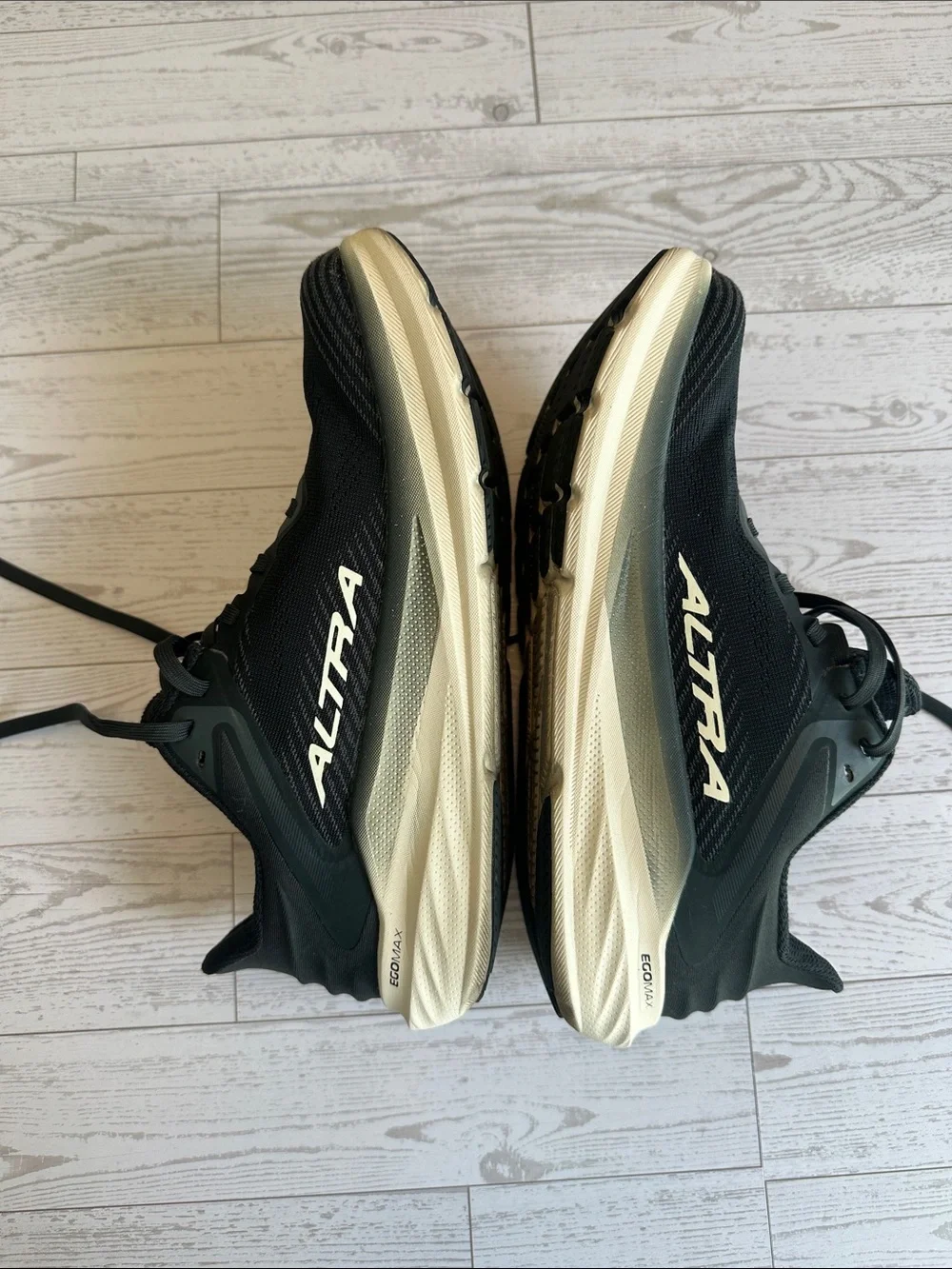 Altra worn style walking